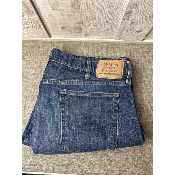 Signature By Levi Strauss Mens Straight Jeans Size W40 L30 Dark Wash Denim - Picture 3 of 6
